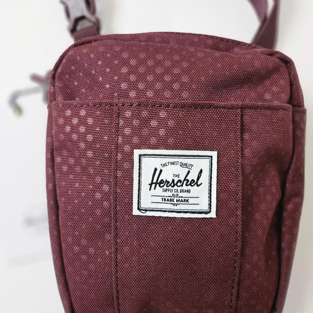 Hershel Supply Co. Cruz crossbody bag (7.5"x6")